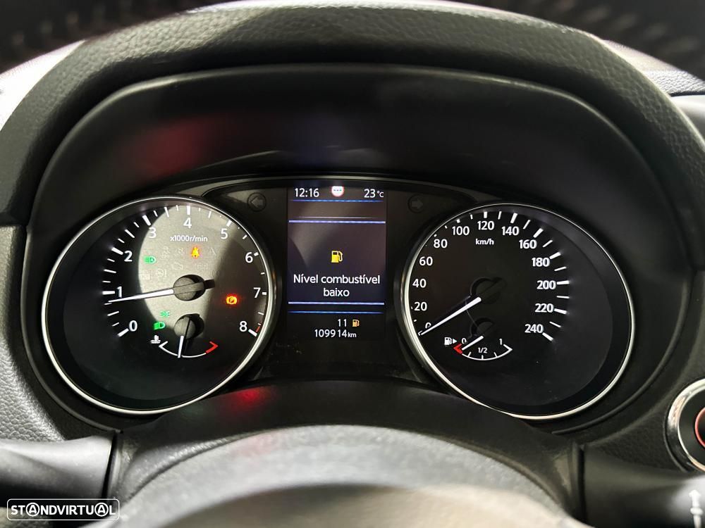 Nissan Qashqai 1.3 DIG-T MHEV Premiere Edition - 39