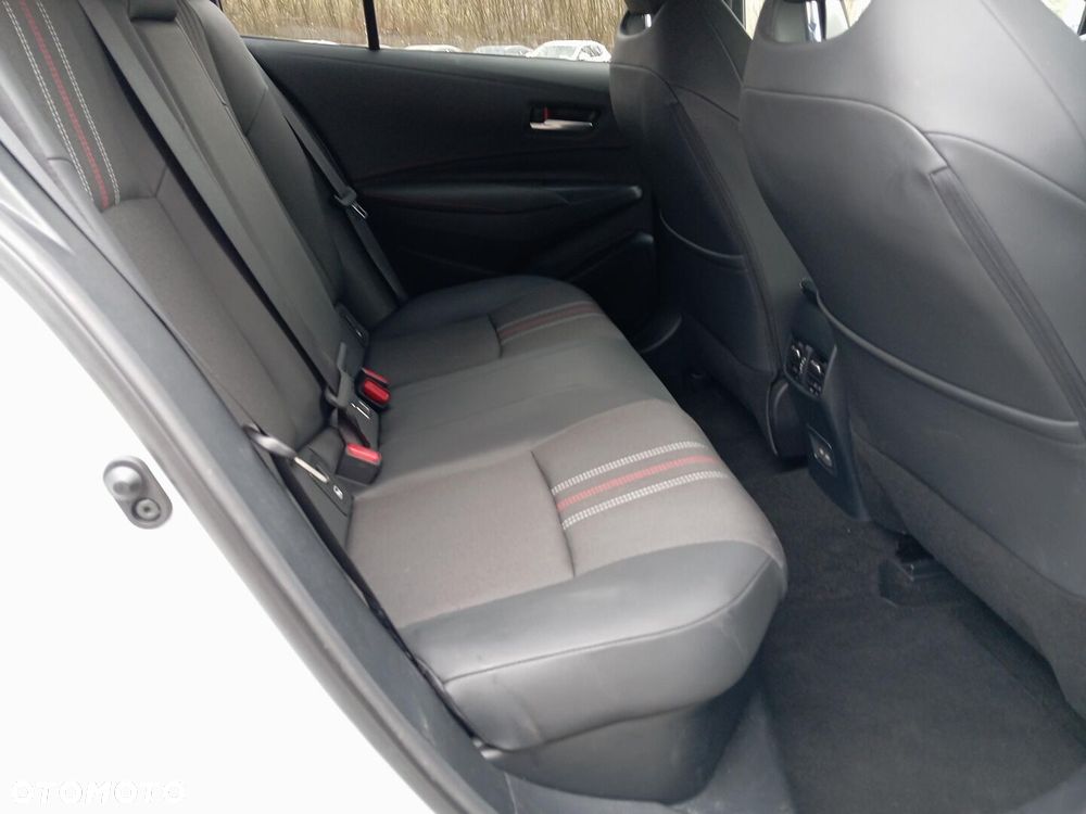 Toyota Corolla 1.8 Hybrid GR Sport Dynamic - 10