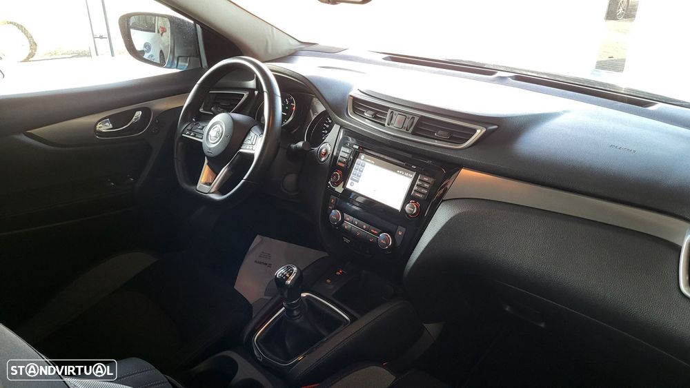 Nissan Qashqai 1.5 dCi N-Connecta J18 - 6