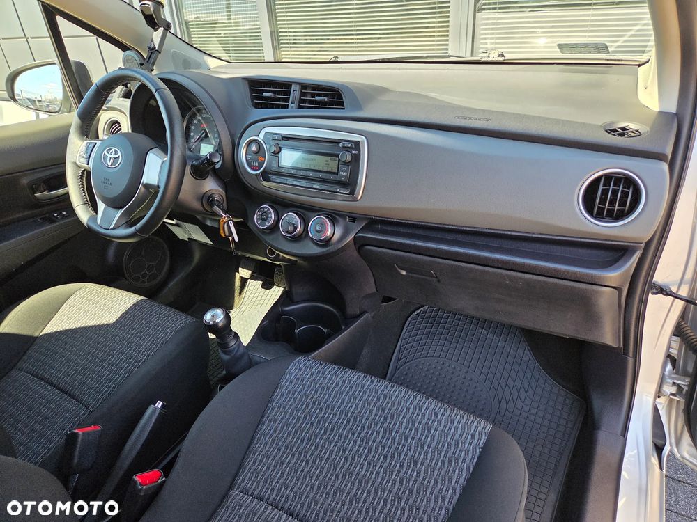 Toyota Yaris 1.0 Luna - 19