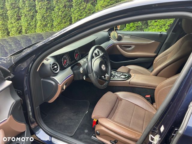 Mercedes-Benz Klasa E 220 d 9G-TRONIC - 5