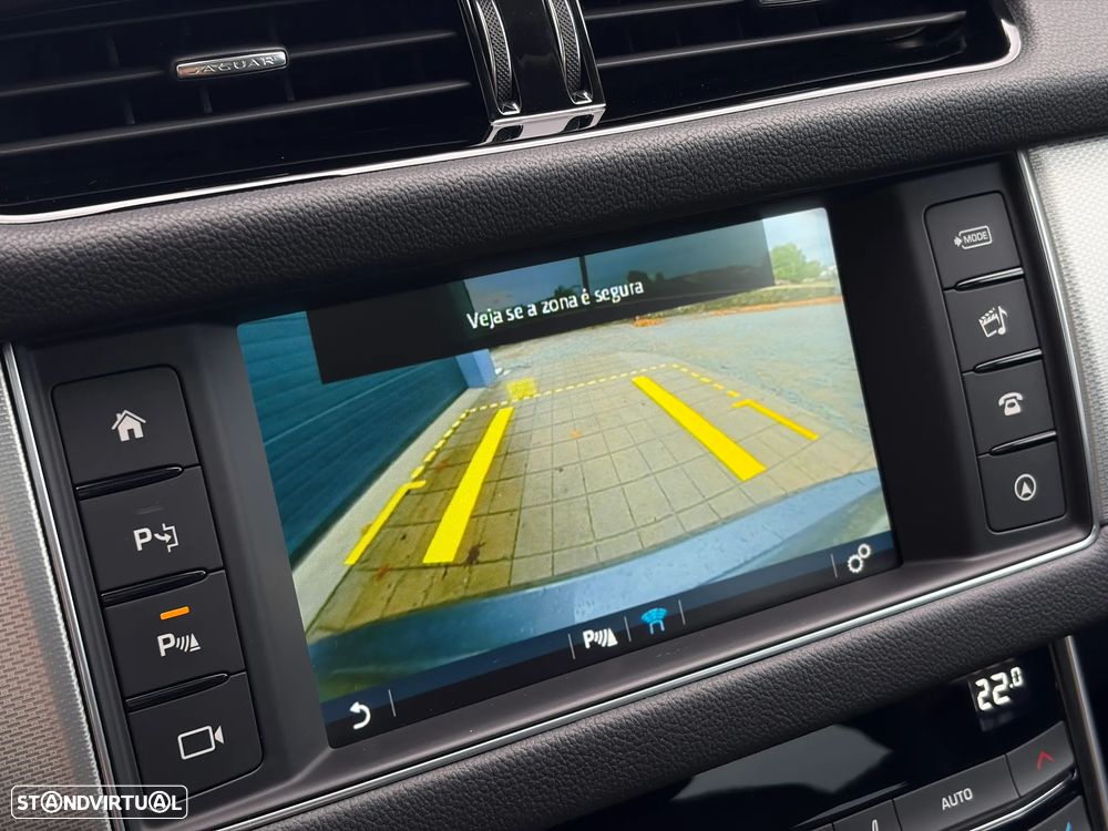 Jaguar XF 20d Aut. Prestige - 34
