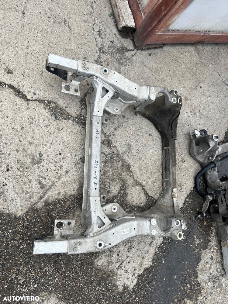 Jug motor Mercedes w205 C43 AMG - 1