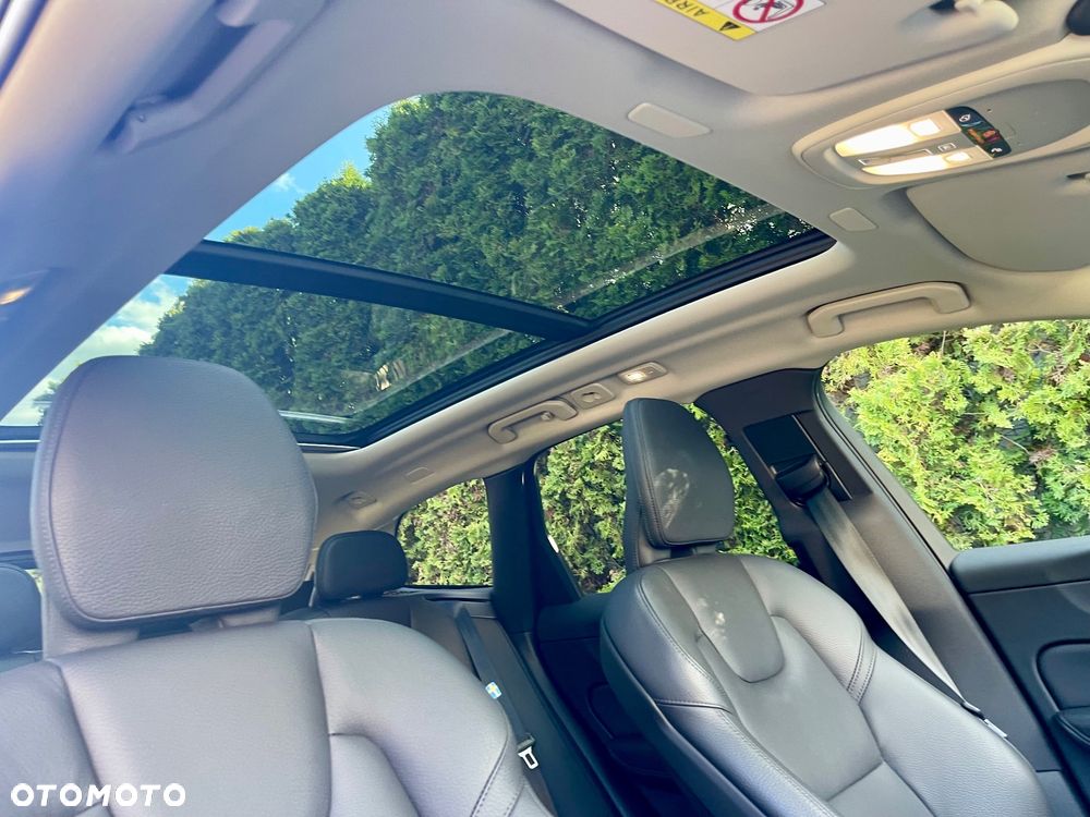 Volvo XC 60 T6 AWD Plug-In Hybrid Inscription - 14