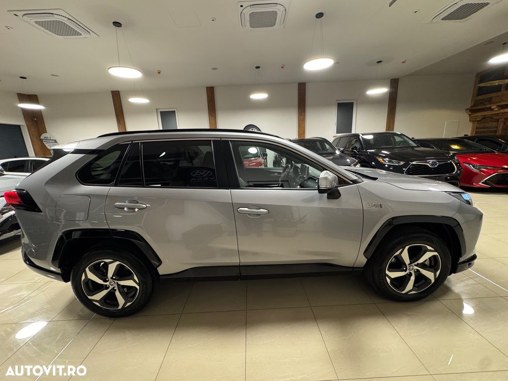 Toyota RAV4 - 5