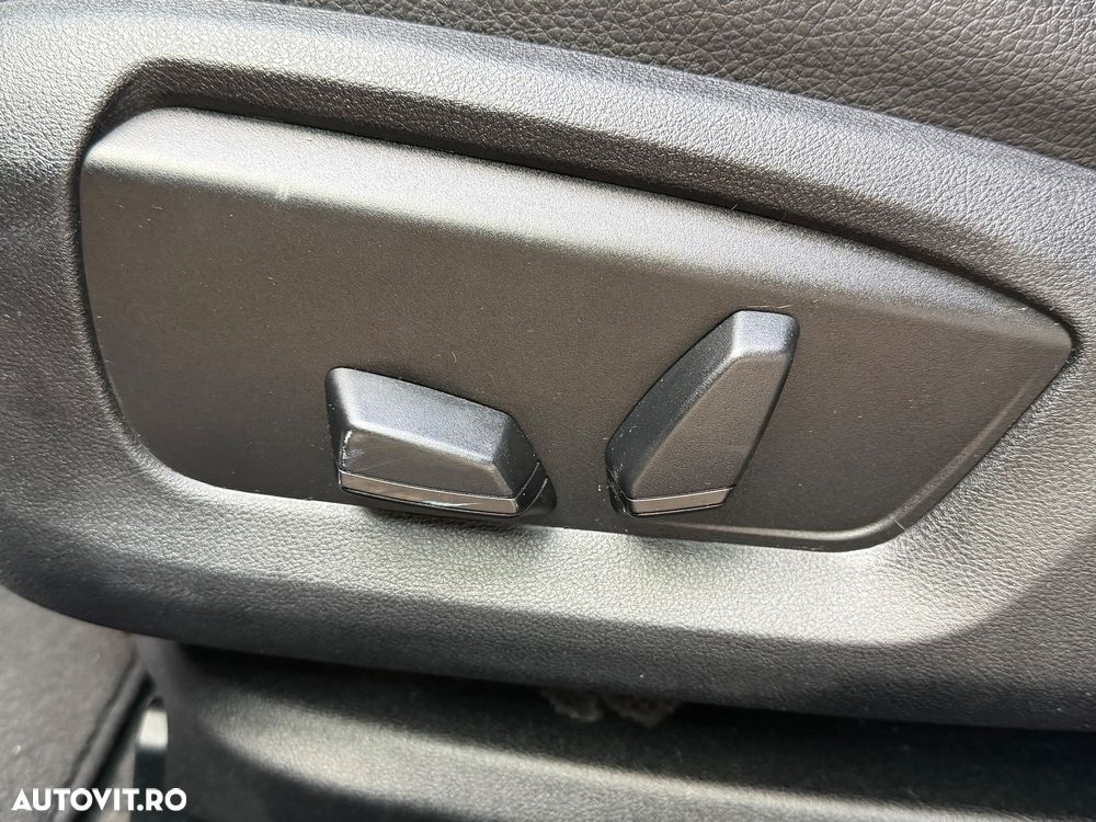 BMW Seria 5 525d Luxury Line - 14