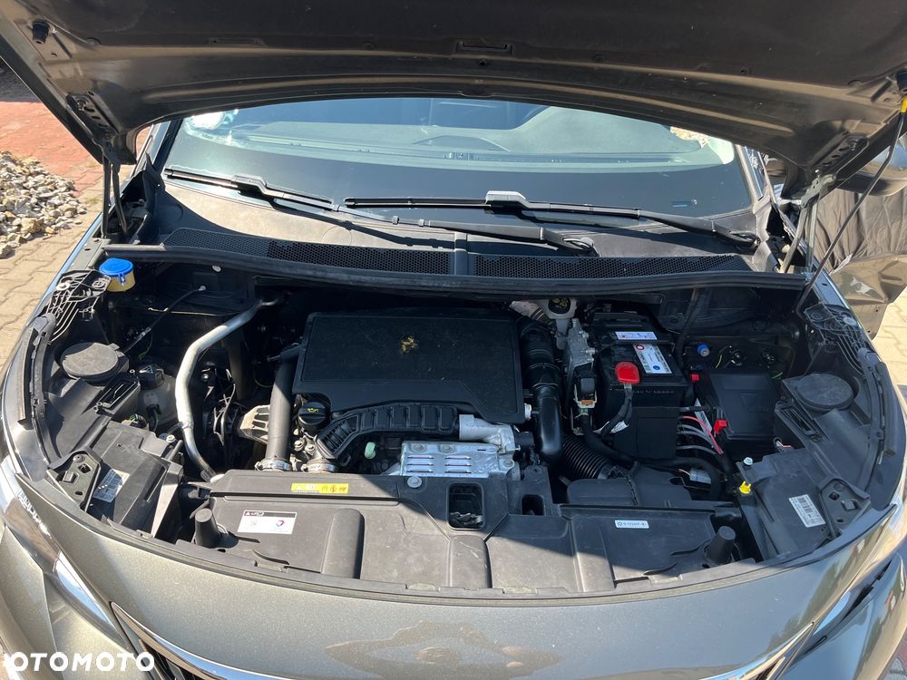 Peugeot 5008 PureTech 130 EAT8 Stop & Start Active - 29