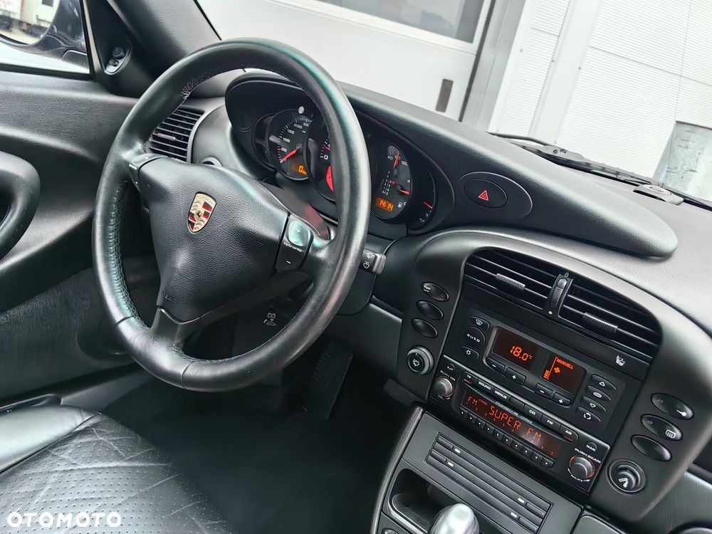 Porsche 911 - 12