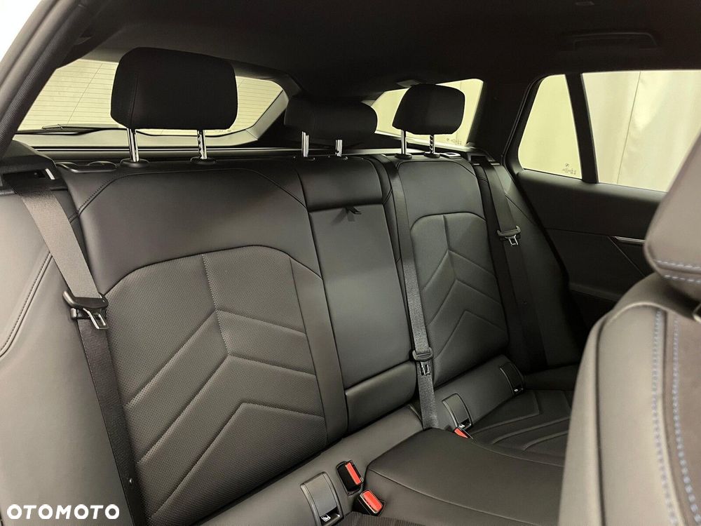 BMW Seria 5 520i mHEV M Sport - 36