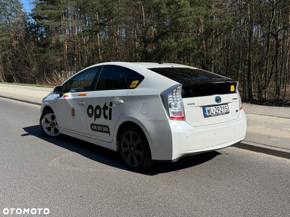 Toyota Prius 1.8 HSD Active - 8
