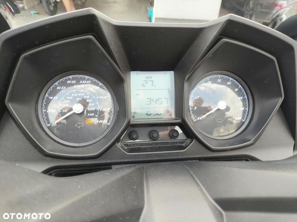 Kymco Downtown - 8
