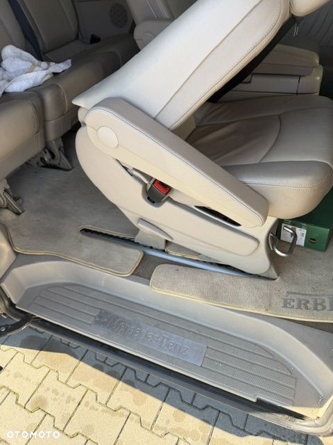 Mercedes-Benz Viano - 12