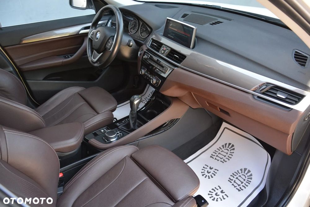 BMW X1 xDrive25i xLine - 21