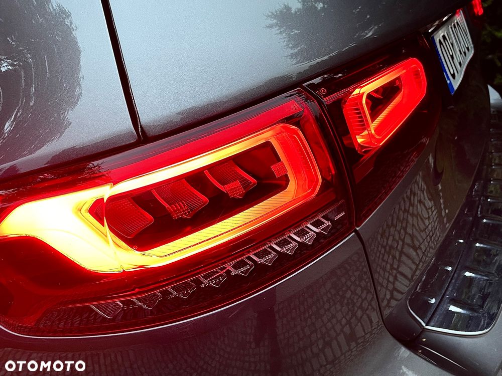 Mercedes-Benz GLB 200 7G-DCT AMG Line - 16