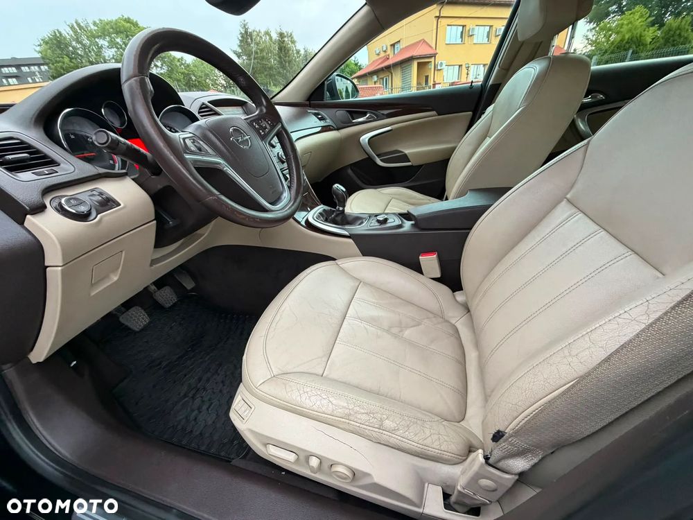 Opel Insignia 2.0 CDTI - 16