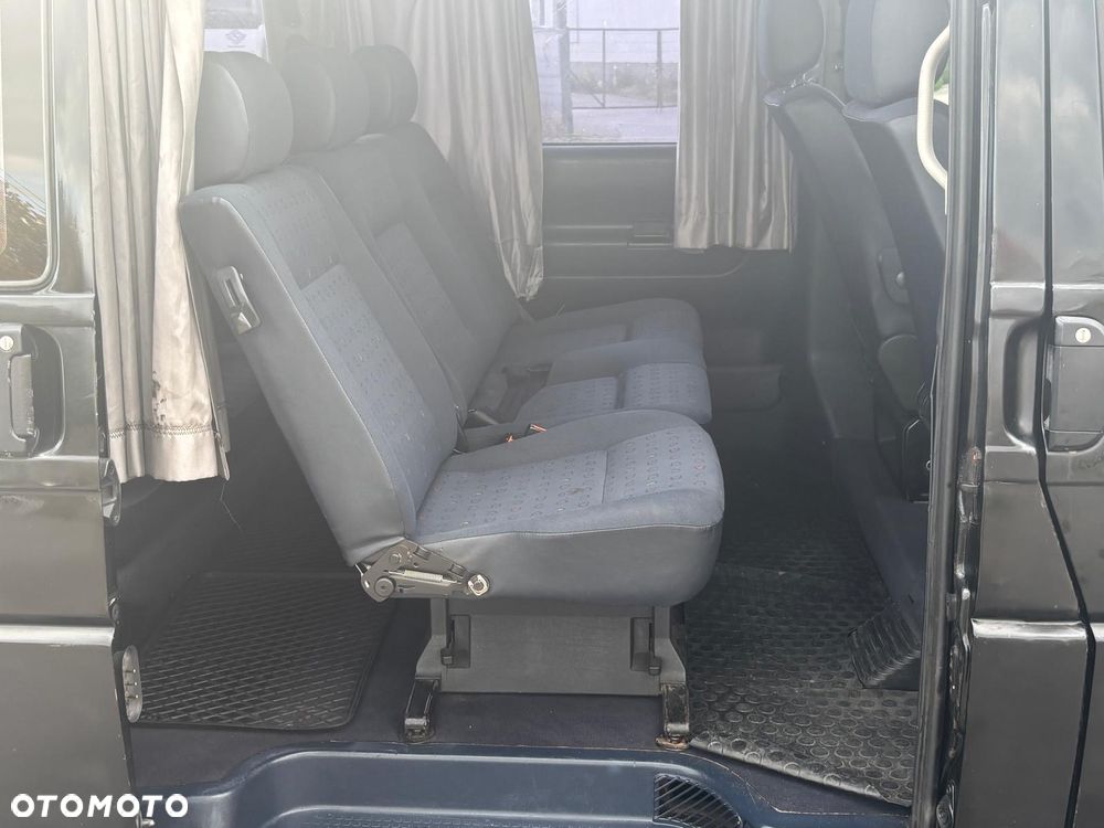 Volkswagen Caravelle Basis - 11