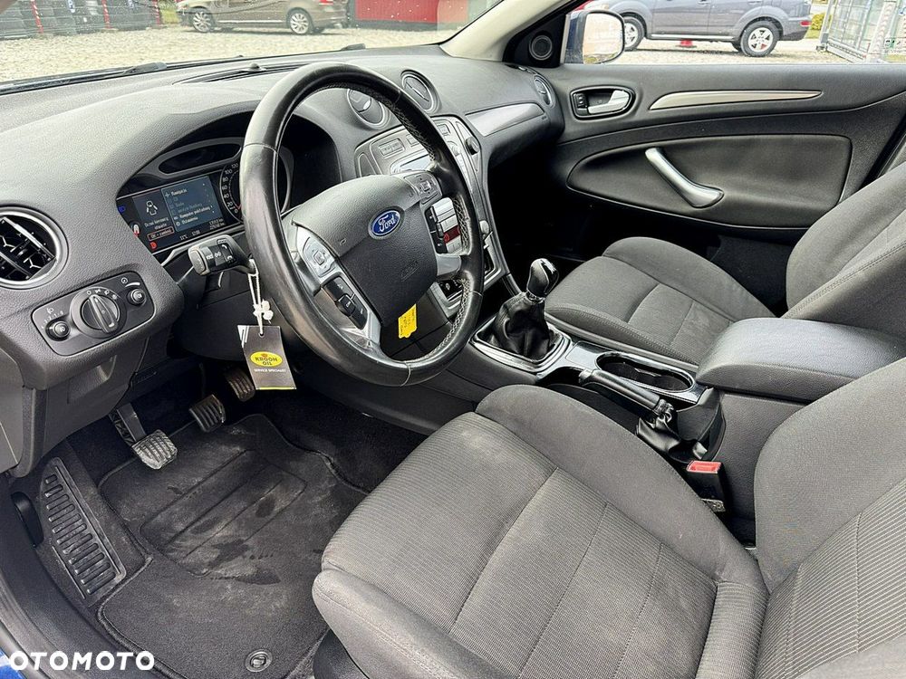 Ford Mondeo - 10