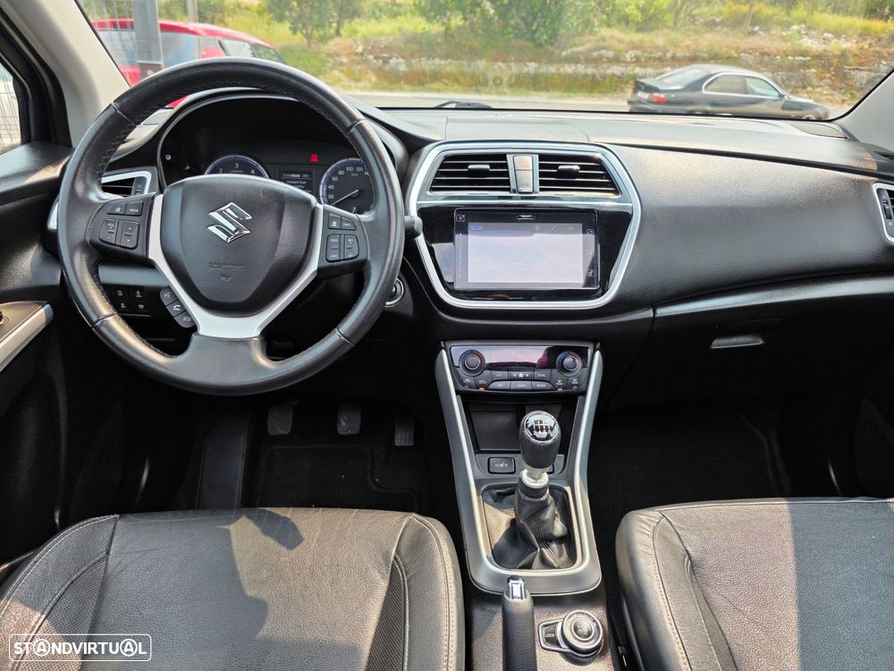 Suzuki S-Cross - 8