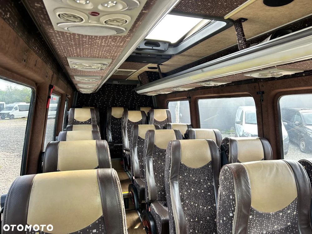 Mercedes-Benz Sprinter 519 - 9