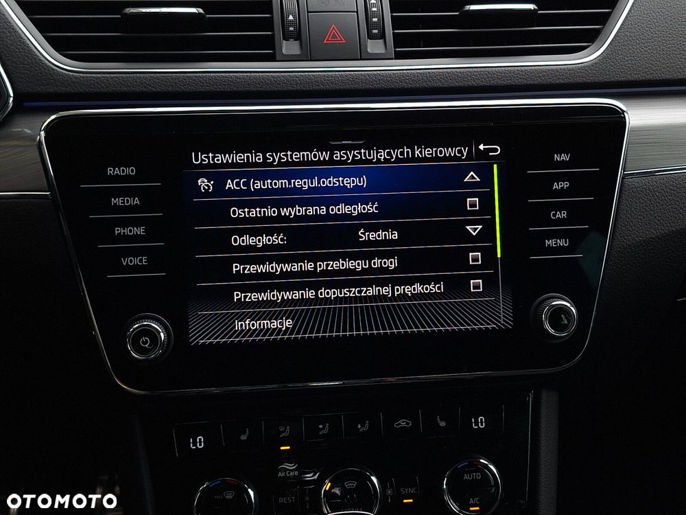 Skoda Superb 2.0 TDI SCR 4x4 Scout DSG - 33