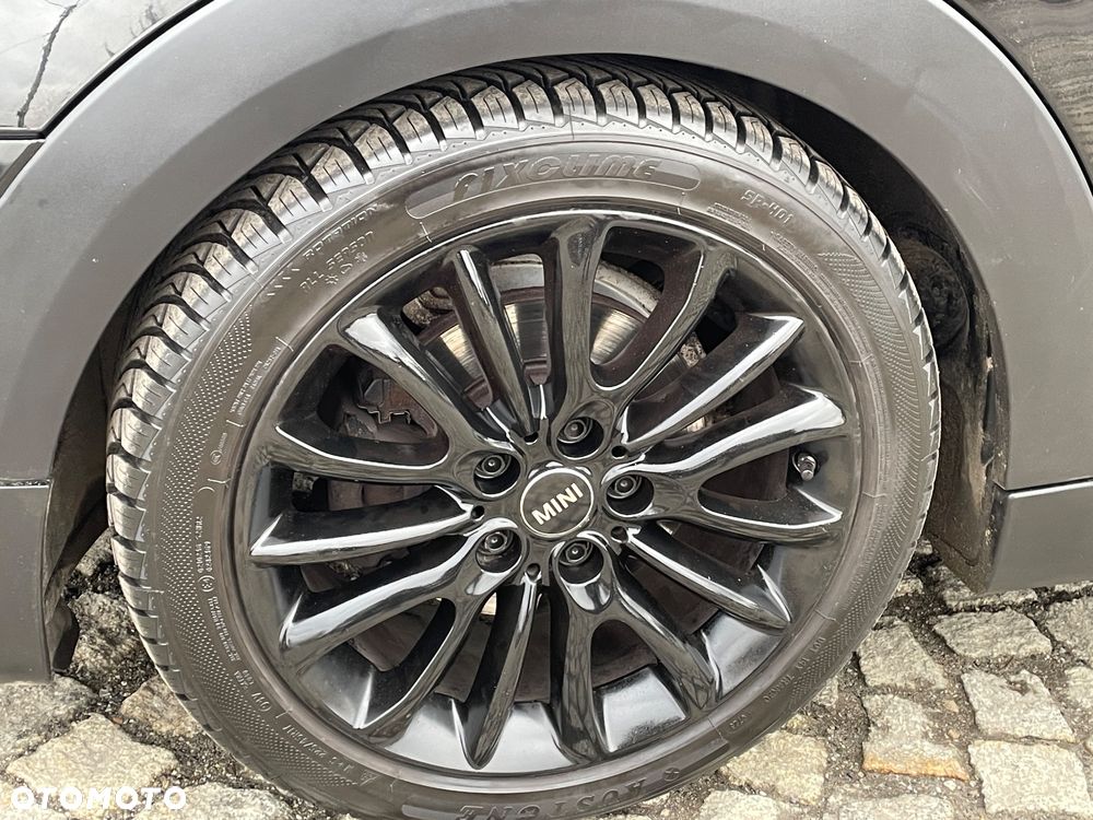 MINI ONE First - 10