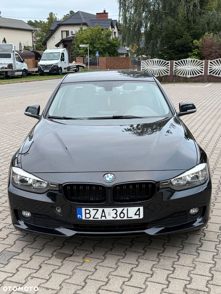 BMW Seria 3 - 18