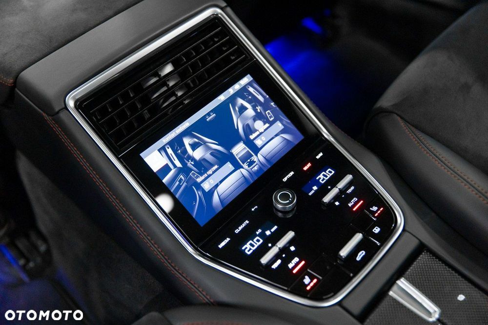 Porsche Panamera - 39