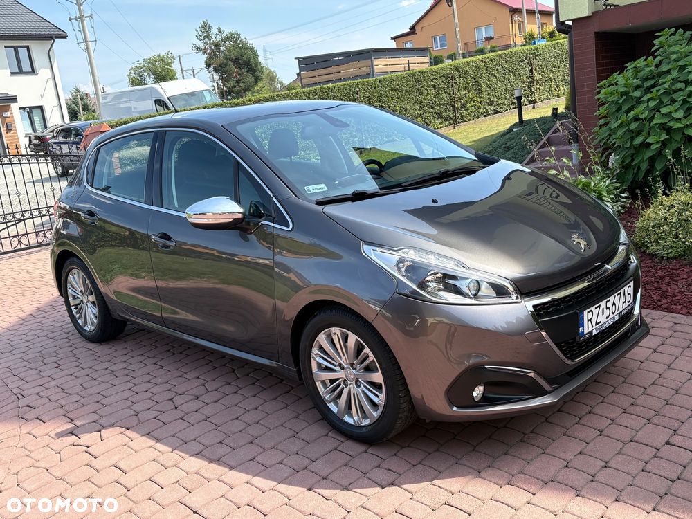 Peugeot 208 1.2 PureTech Allure - 1