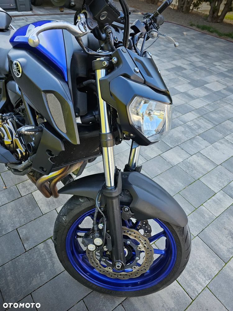 Yamaha MT - 8