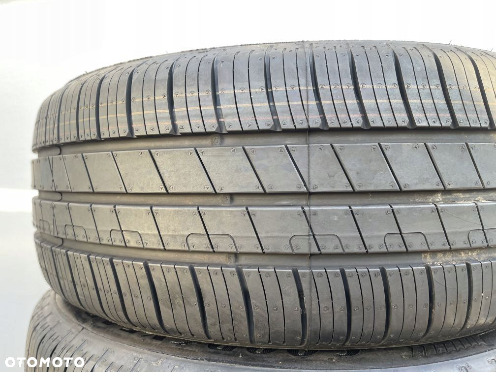 205/55/17 91V GOODYEAR EFFICIENTGRIP PERFORMANCE - 4