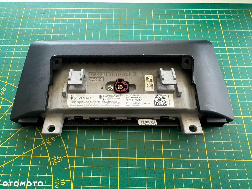 WYŚWIETLACZ EKRAN BMW F45 F46 984181801 156142-10 - 2