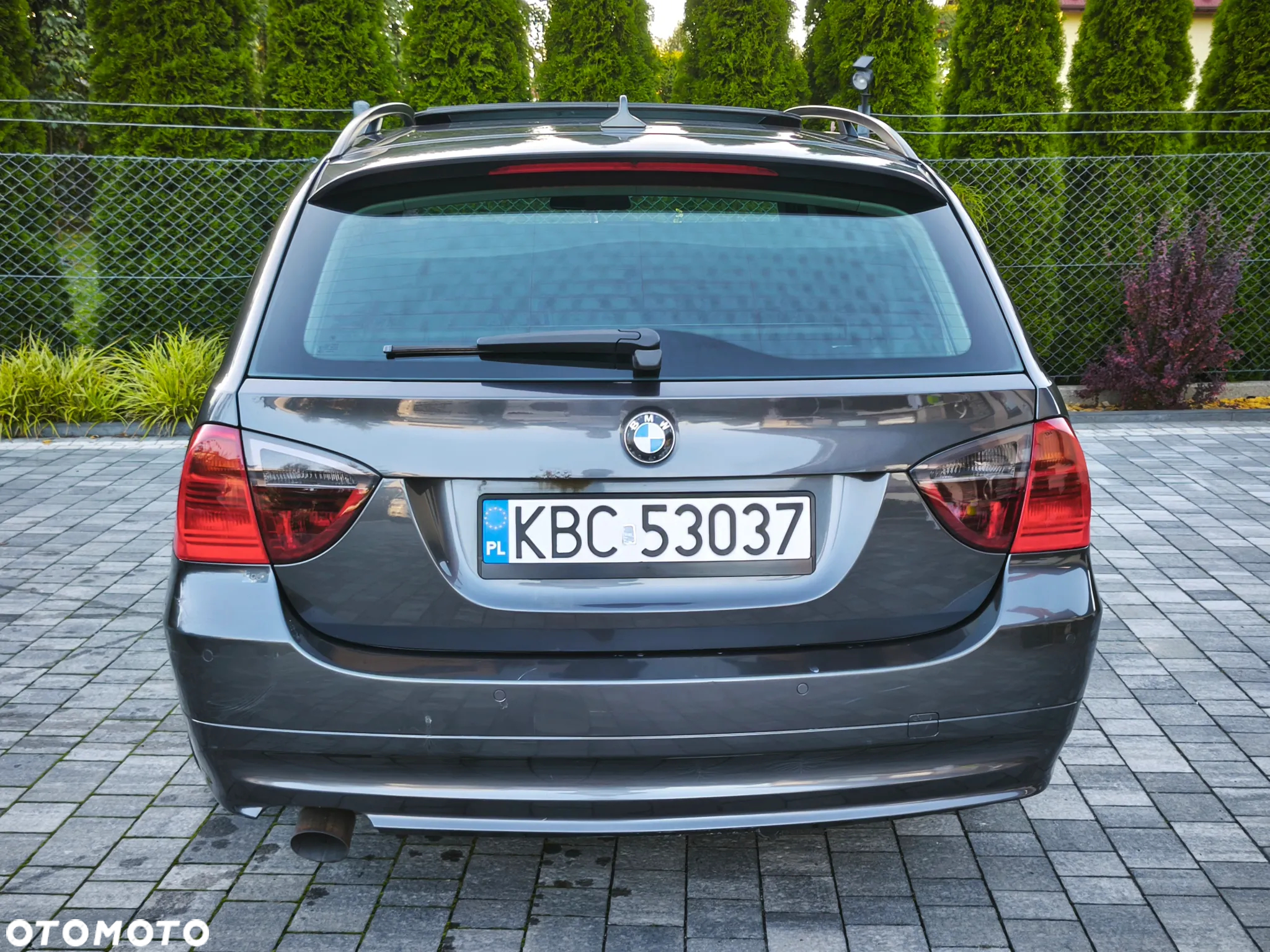 BMW Seria 3 318d DPF Touring - 8