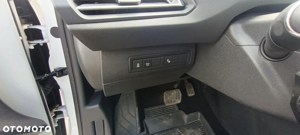 Peugeot 308 BlueHDi 150 EAT6 Stop & Start GT-Line Edition - 31