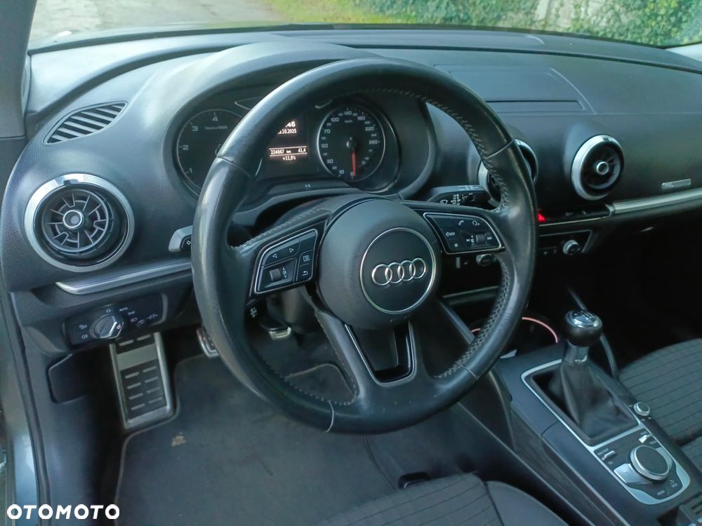 Audi A3 Sportback 1.6 TDI clean diesel Ambiente - 10