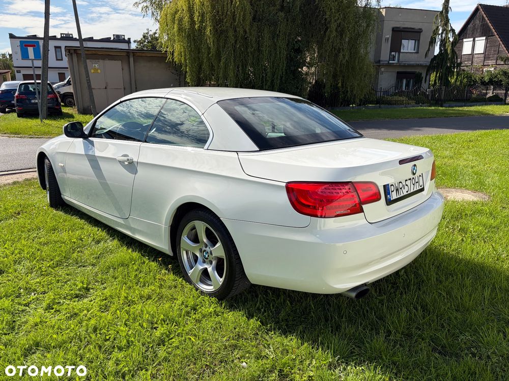 BMW Seria 3 320i Edition Exclusive - 35