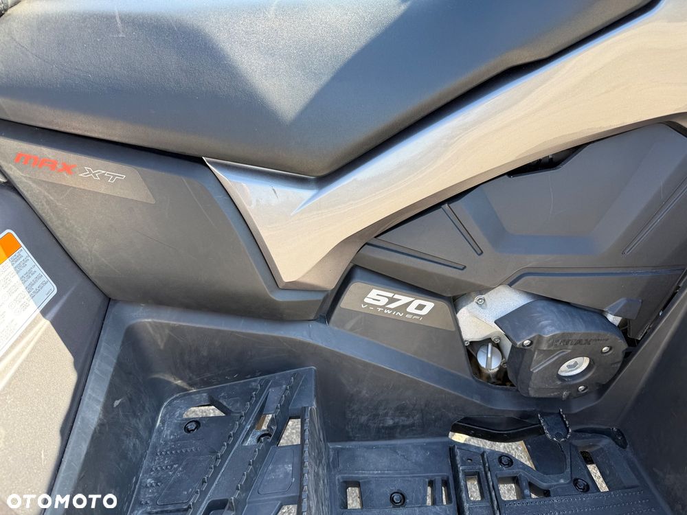 Can-Am Outlander Max - 8