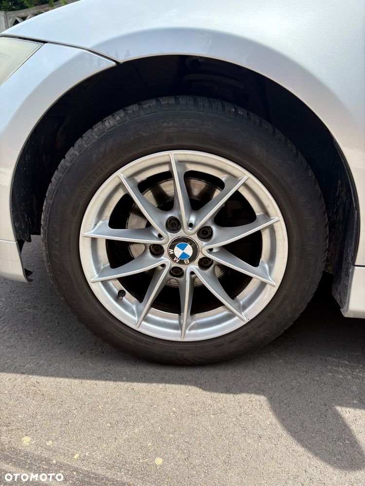 BMW Seria 3 320i - 26