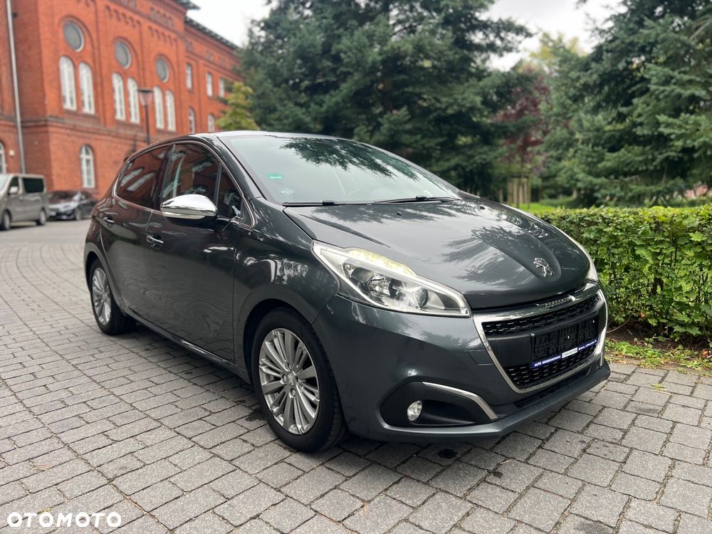 Peugeot 208 1.6 BlueHDi Allure S&S - 4