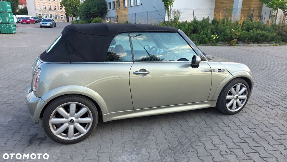 MINI Cooper S Sidewalk - 4