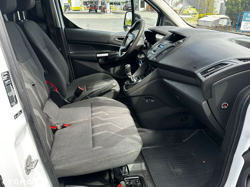 Ford Transit Connect - 17
