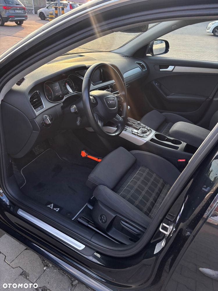 Audi A4 Avant - 8