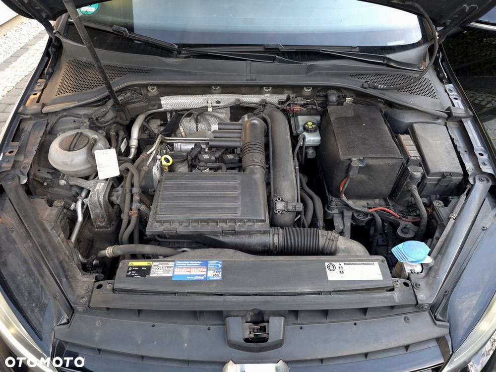 Volkswagen Golf 1.4 TSI BMT Highline - 36