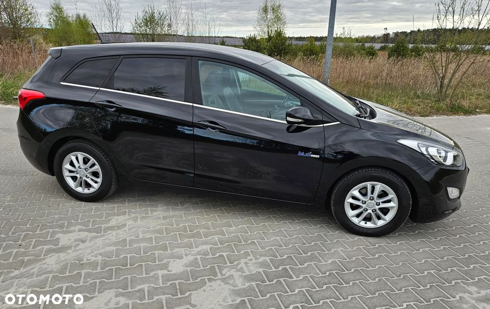 Hyundai i30 1.6 CRDi BlueDrive Premium - 3