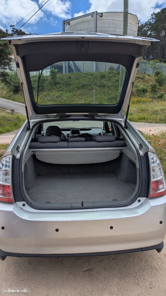Toyota Prius 1.5 VVT-i Híbrido - 19