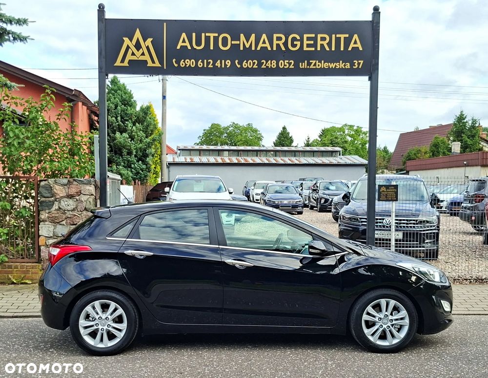 Hyundai i30 blue 1.6 CRDi Style - 9
