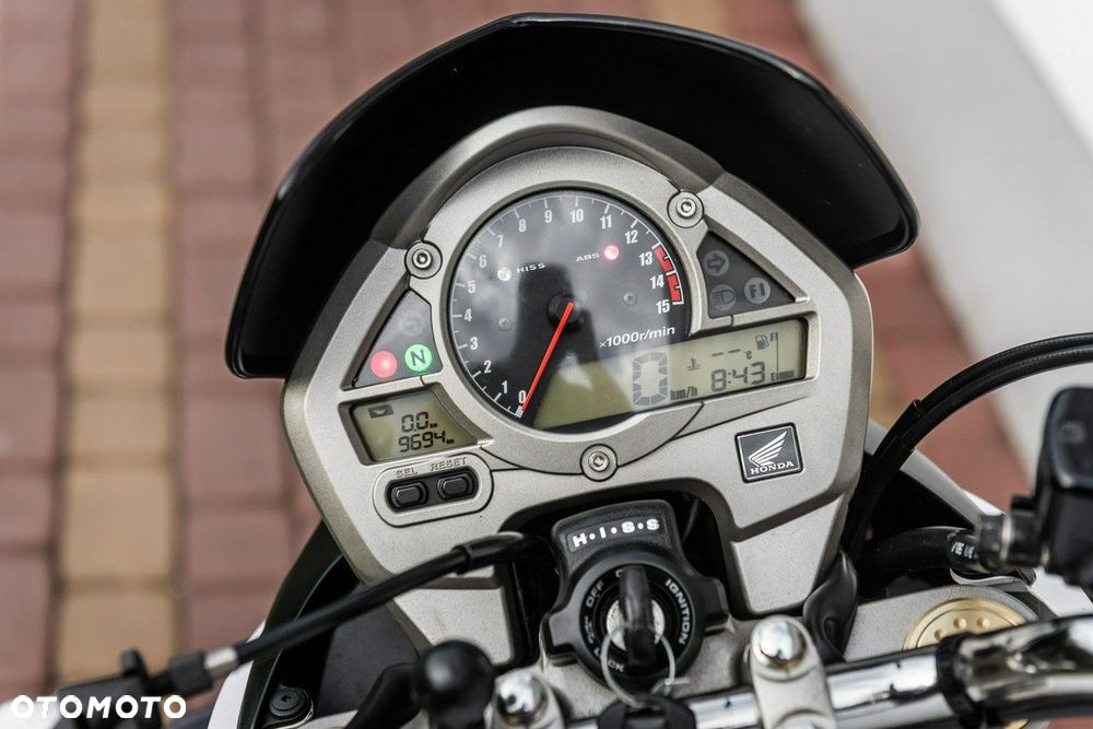 Honda Hornet - 9