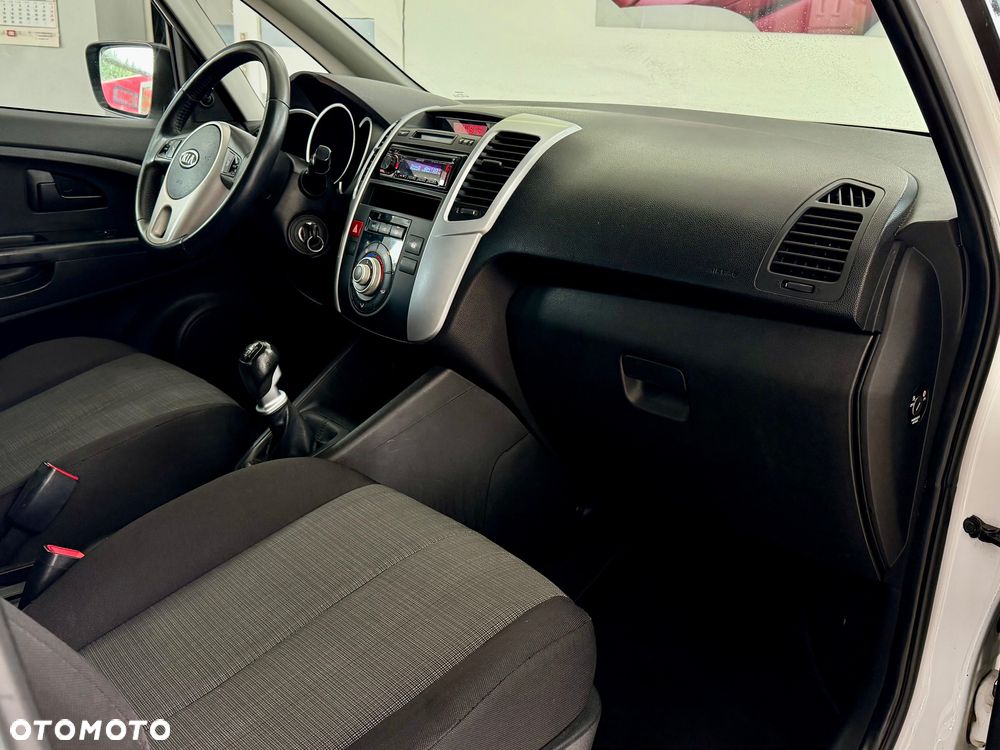 Kia Venga 1.4 CRDi M - 17