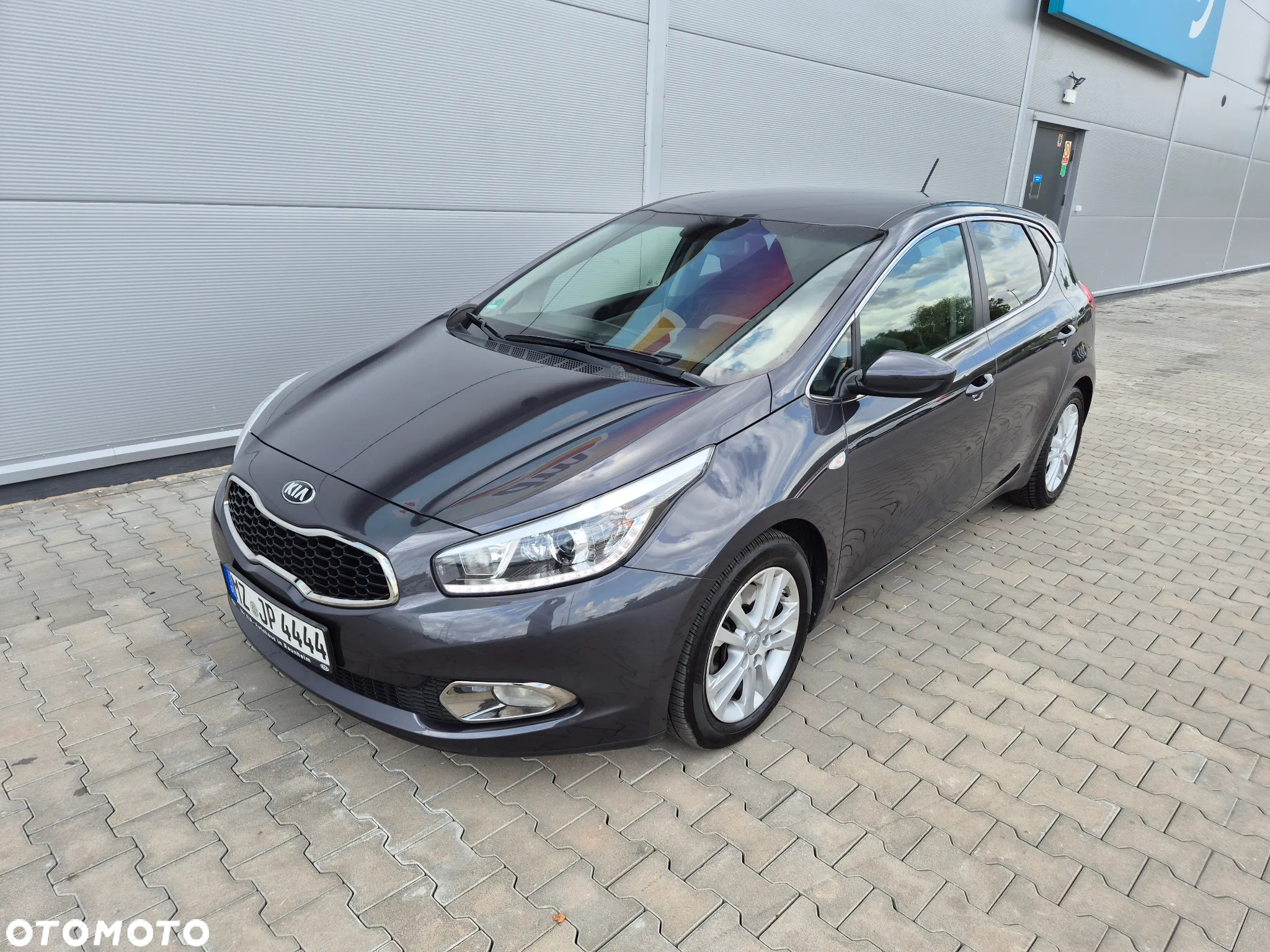 Kia Ceed 1.4 CVVT Dream Team Edition - 9