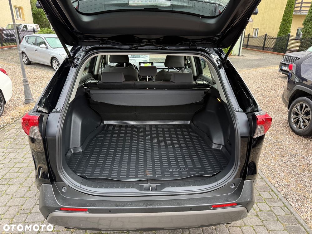 Toyota RAV4 Hybrid Premium 4x2 - 17