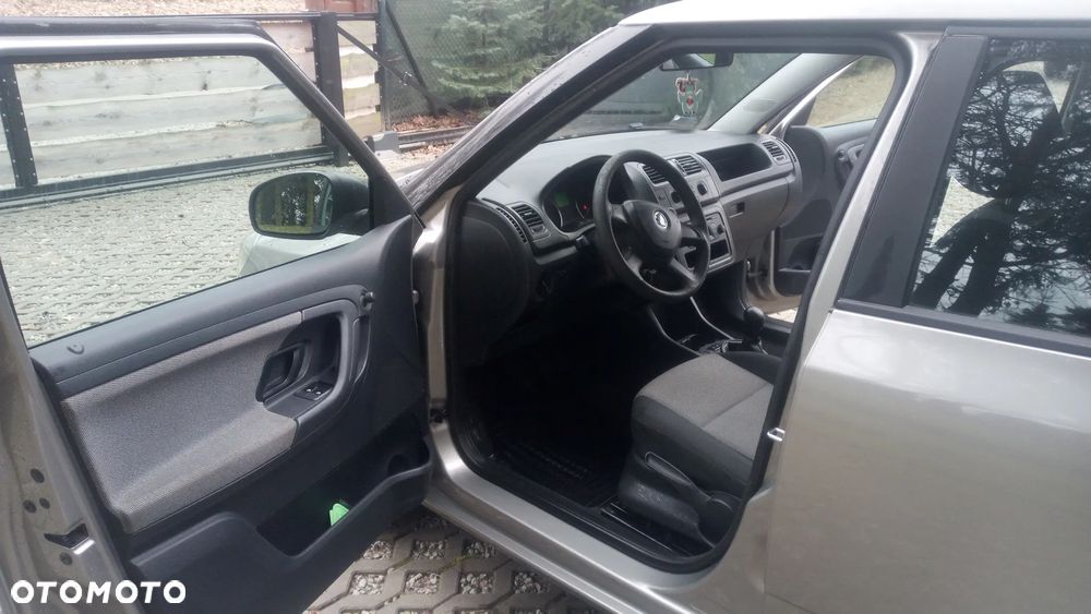 Skoda Fabia 1.2 TSI Active - 5